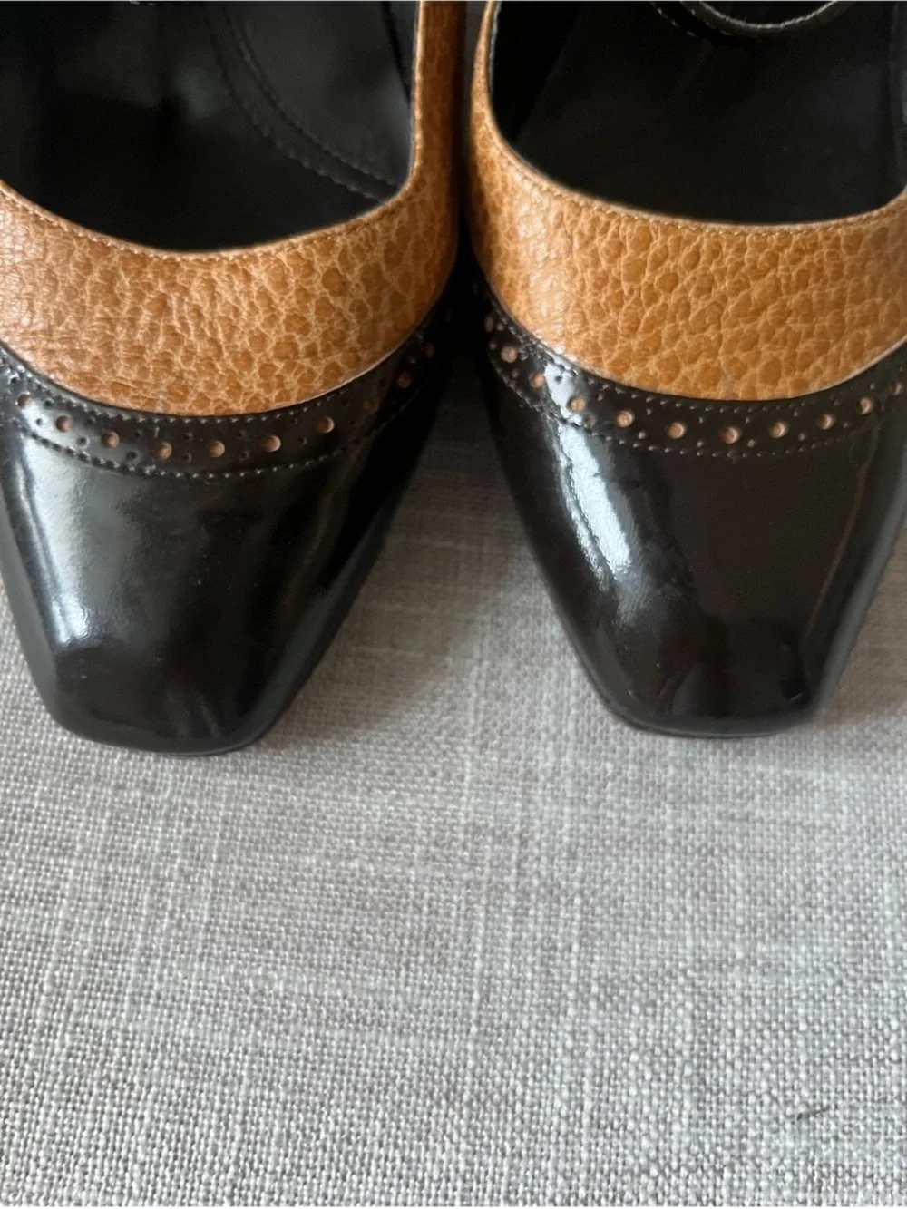 Via Spiga Classic women’s dressy vintage inspired two -Tone Mary Jane Pumps, 8.5